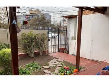 Casa con local comercial en Lago Calafquen PAC