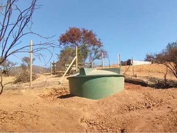 OPORTUNIDAD! PARCELA EN QUEBRADA, CON CASA RÚSTICA