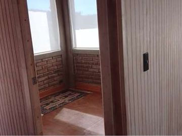 OPORTUNIDAD! PARCELA EN QUEBRADA, CON CASA RÚSTICA