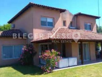 Casa en Alquiler en Santa Catalina, Villanueva, Tigre, G.B.A. Zona Norte, Argentina