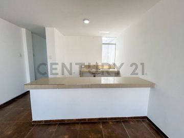 VENDO DEPARTAMENTO BIEN UBICADO EN BELLAVISTA