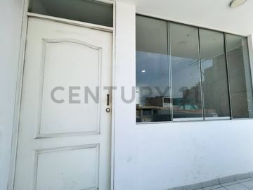 VENDO DEPARTAMENTO BIEN UBICADO EN BELLAVISTA
