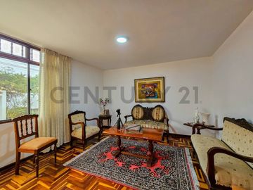 Casa en venta en Sol de La Molina con todo lo que soñaste