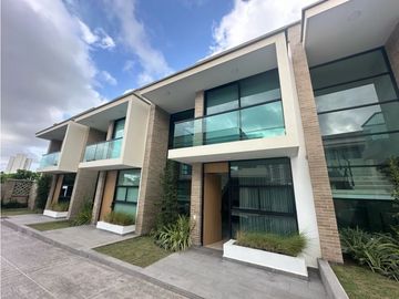 Linda CASA CONJUNTO EN ARRIENDO O VENTA EN VILLA CAMPESTRE