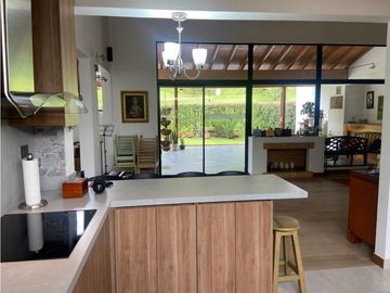 Venta de Casa En El Retiro, Sector La Maria Zona Semi Urbana