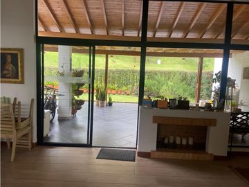 Venta de Casa En El Retiro, Sector La Maria Zona Semi Urbana