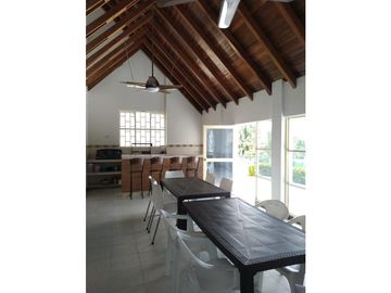 FINCA EN VENTA CONDOMINIO EL PARAISO MELGAR