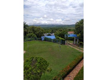 FINCA EN VENTA CONDOMINIO EL PARAISO MELGAR