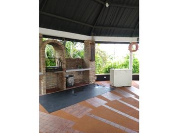 FINCA EN VENTA CONDOMINIO EL PARAISO MELGAR