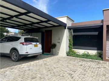 Hermosa Casa Campestre La Ceja 2500m2 💰2300 Mill