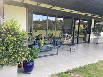 Hermosa Casa Campestre La Ceja 2500m2 💰2300 Mill