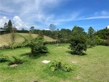 Hermosa Casa Campestre La Ceja 2500m2 💰2300 Mill