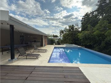 Casa campestre en venta via la tebaida