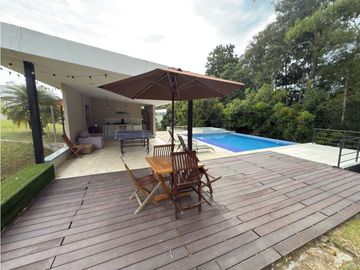 Casa campestre en venta via la tebaida