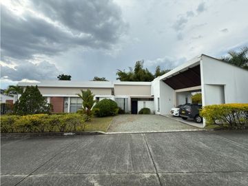 Casa campestre en venta via la tebaida