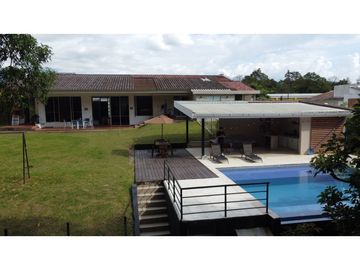 Casa campestre en venta via la tebaida