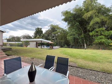 Casa campestre en venta via la tebaida
