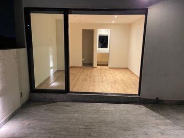 ¡Penthouse con terraza privada en la mejor ubicación!