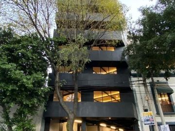 ¡Penthouse con terraza privada en la mejor ubicación!