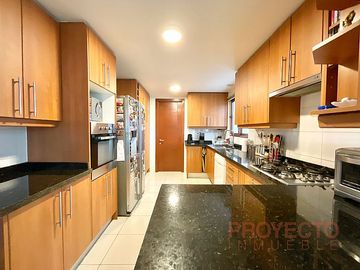 CASA EN CONDOMINIO CERRADO / SAN CARLOS DE APOQUINDO