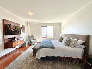 CASA EN CONDOMINIO CERRADO / SAN CARLOS DE APOQUINDO