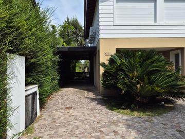 Casa en Venta en Nautico Escobar