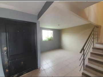 VIVIENDA UNIFAMILIAR EN URB. LOMA GRANDE, SECTOR STA. CICILIA, LOS RÍOS-VENTANAS