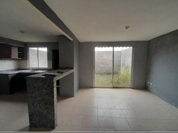 VIVIENDA UNIFAMILIAR EN URB. LOMA GRANDE, SECTOR STA. CICILIA, LOS RÍOS-VENTANAS