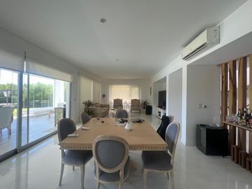 Venta Espectacular Casa a La Laguna en Los Alisos Nordelta Tigre