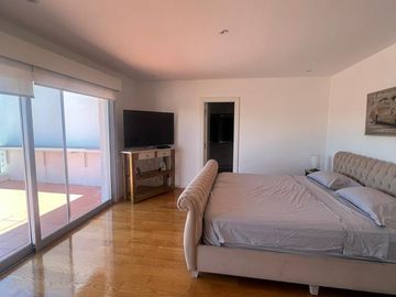 Venta Espectacular Casa a La Laguna en Los Alisos Nordelta Tigre