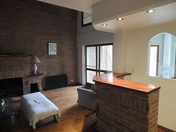 Casa 6 ambientes con parque y piscina en venta -  Saavedra