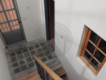 Casa 6 ambientes con parque y piscina en venta -  Saavedra