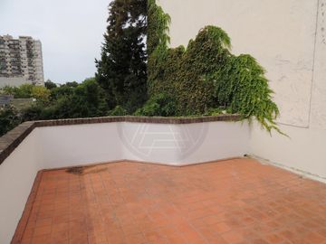 Casa 6 ambientes con parque y piscina en venta -  Saavedra