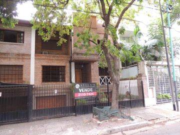 Casa 6 ambientes con parque y piscina en venta -  Saavedra