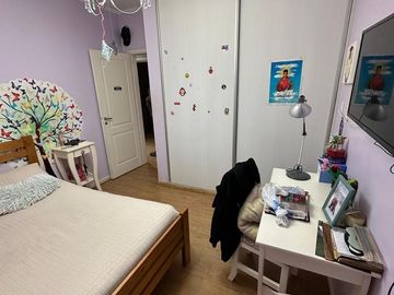 Importante casa en venta con pileta sobre amplio lote