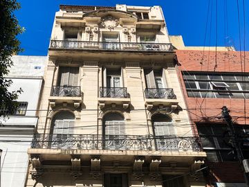 VENTA DE DEPARTAMETO DE 3 AMBIENTES ANTIGUO