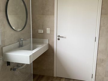 Venta casa 5 dormitorios La Berlina, Pilara