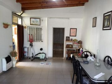 Casa - Belen De Escobar
