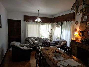 Casa - Belen De Escobar
