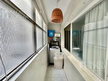 semipiso de 4 ambientes con dependencia, cochera y baulera en el corazón de la Recoleta!