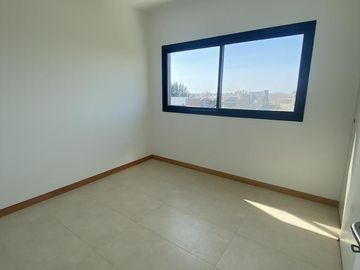 IMPECABLE CASA CON PILETA EN SAN MATIAS!