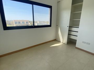IMPECABLE CASA CON PILETA EN SAN MATIAS!