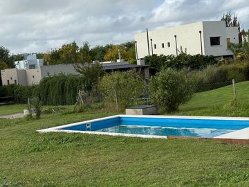 IMPECABLE CASA CON PILETA EN SAN MATIAS!