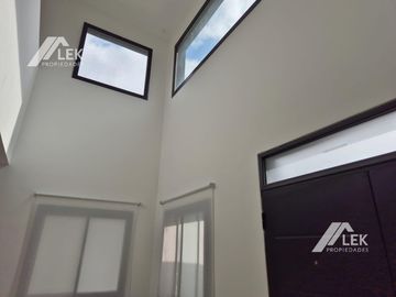 IMPECABLE CASA CON PILETA EN SAN MATIAS! acepta permuta menor valor... mono o 2 amb CABA