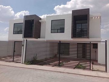 Moderna Casa en venta   en  Apizaco  Tlaxcala