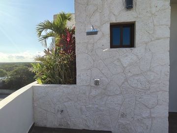 Exclusivo Penthouse de 3 Recamaras con Rooftop Privado y Alberca