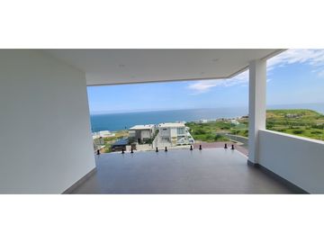 Venta casa de lujo con vistas al mar urb. Playa Alta Sta Marianita.