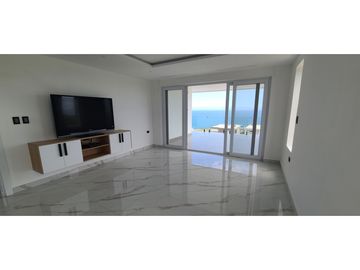 Venta casa de lujo con vistas al mar urb. Playa Alta Sta Marianita.