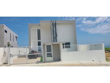 Venta casa de lujo con vistas al mar urb. Playa Alta Sta Marianita.