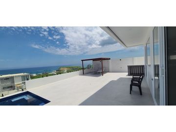 Venta casa de lujo con vistas al mar urb. Playa Alta Sta Marianita.